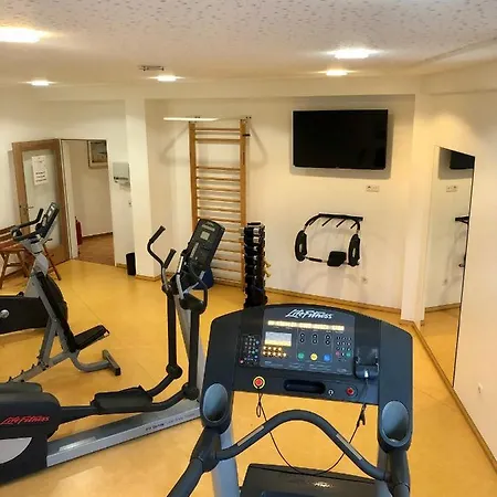 Am Wasserfall 린겐